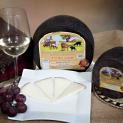 Goat cheese in red Wine DO Mancha.